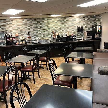 Saint James Greenlight Inn & Suites St James מראה חיצוני תמונה