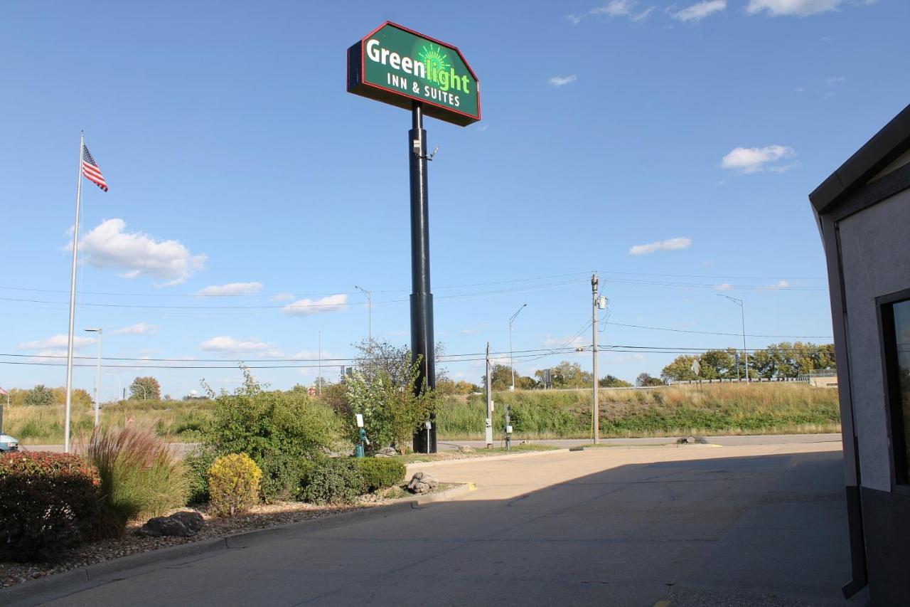 Saint James Greenlight Inn & Suites St James מראה חיצוני תמונה