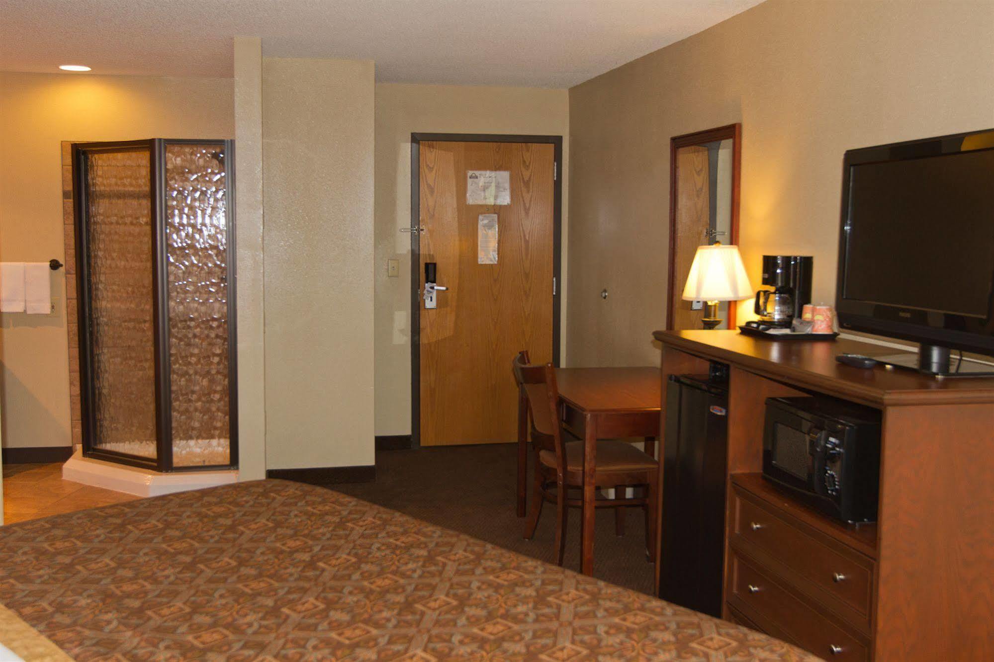 Saint James Greenlight Inn & Suites St James מראה חיצוני תמונה
