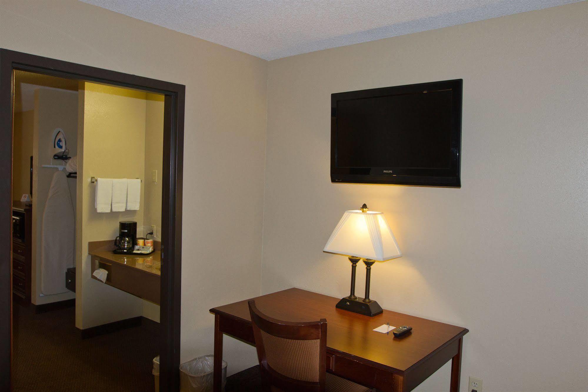 Saint James Greenlight Inn & Suites St James מראה חיצוני תמונה