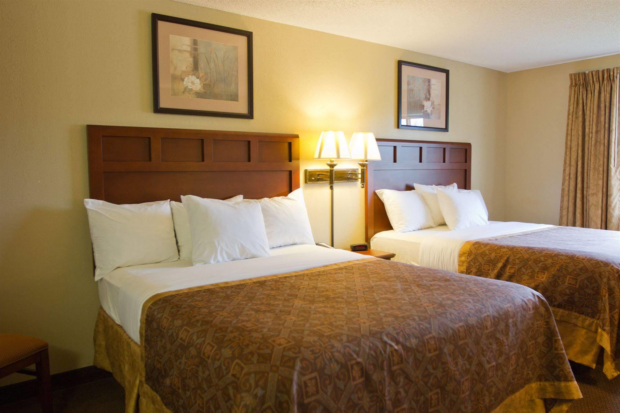 Saint James Greenlight Inn & Suites St James מראה חיצוני תמונה