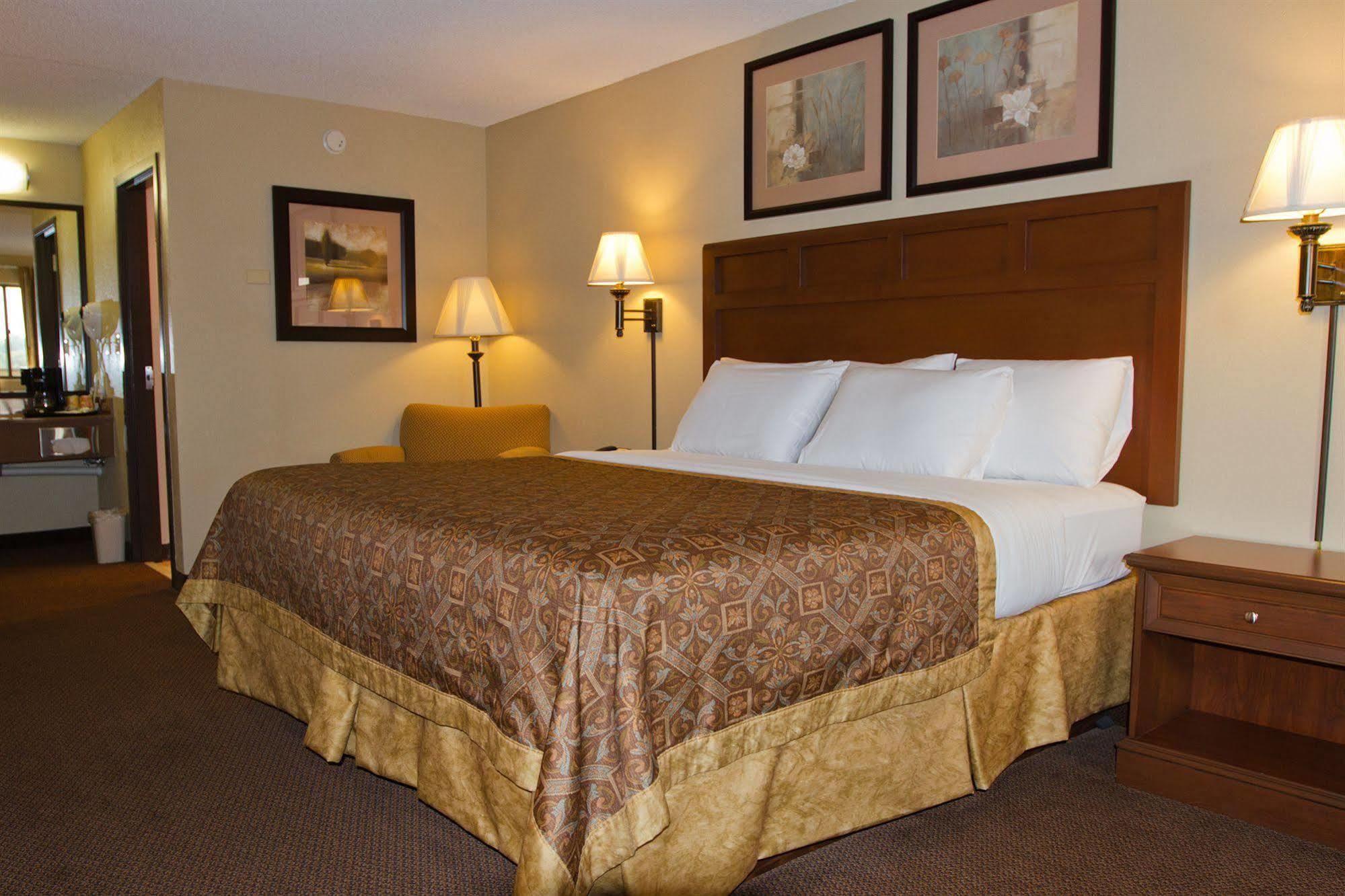Saint James Greenlight Inn & Suites St James מראה חיצוני תמונה