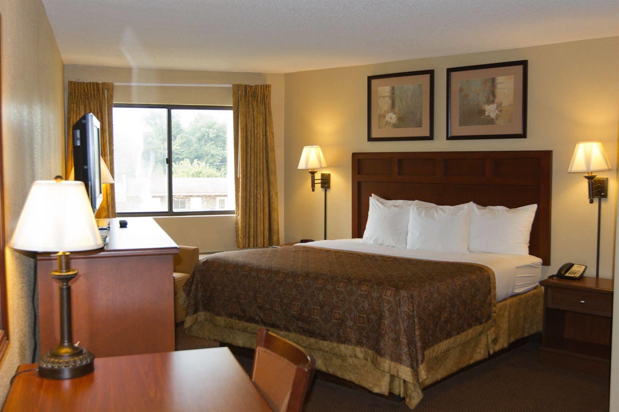 Saint James Greenlight Inn & Suites St James מראה חיצוני תמונה