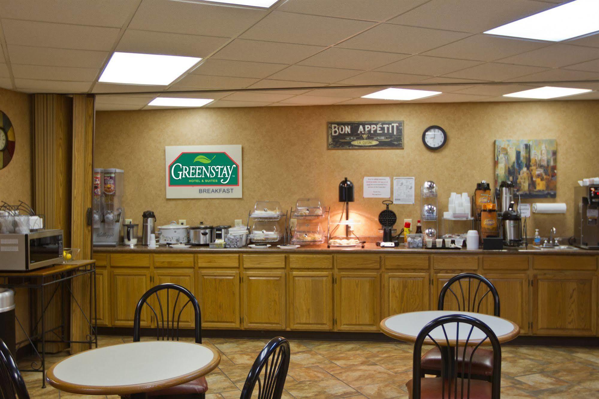 Saint James Greenlight Inn & Suites St James מראה חיצוני תמונה