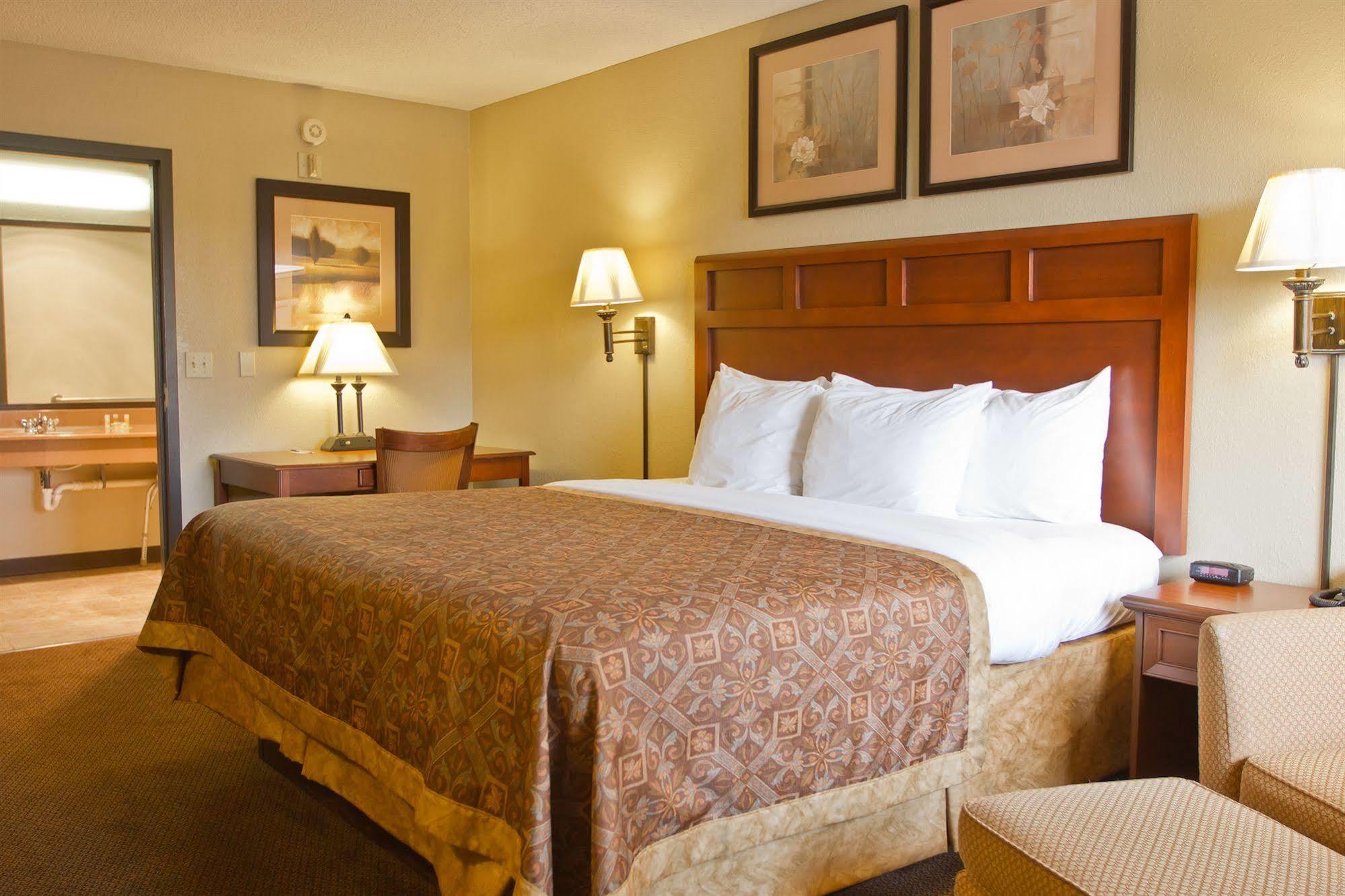 Saint James Greenlight Inn & Suites St James מראה חיצוני תמונה