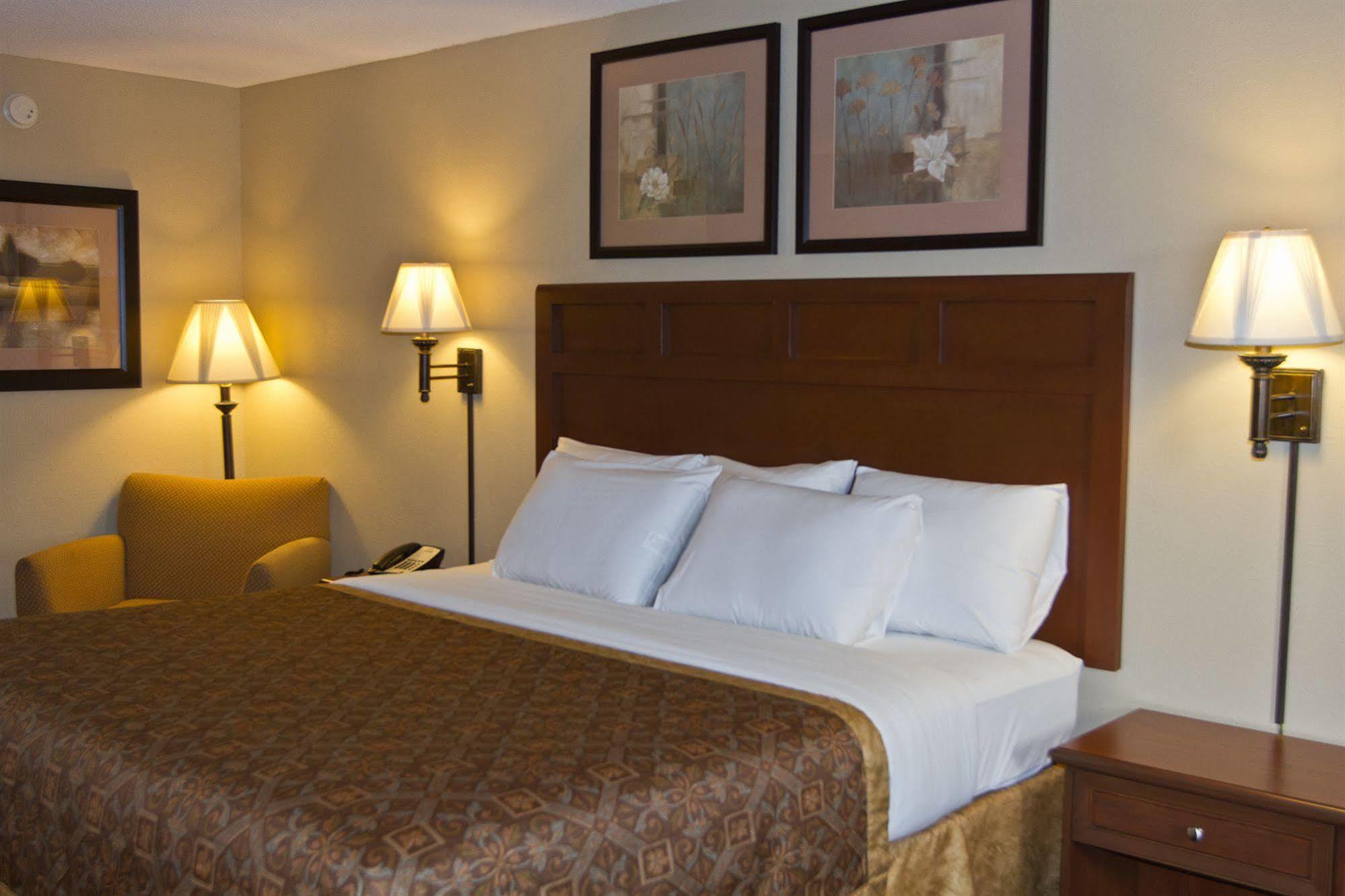 Saint James Greenlight Inn & Suites St James מראה חיצוני תמונה